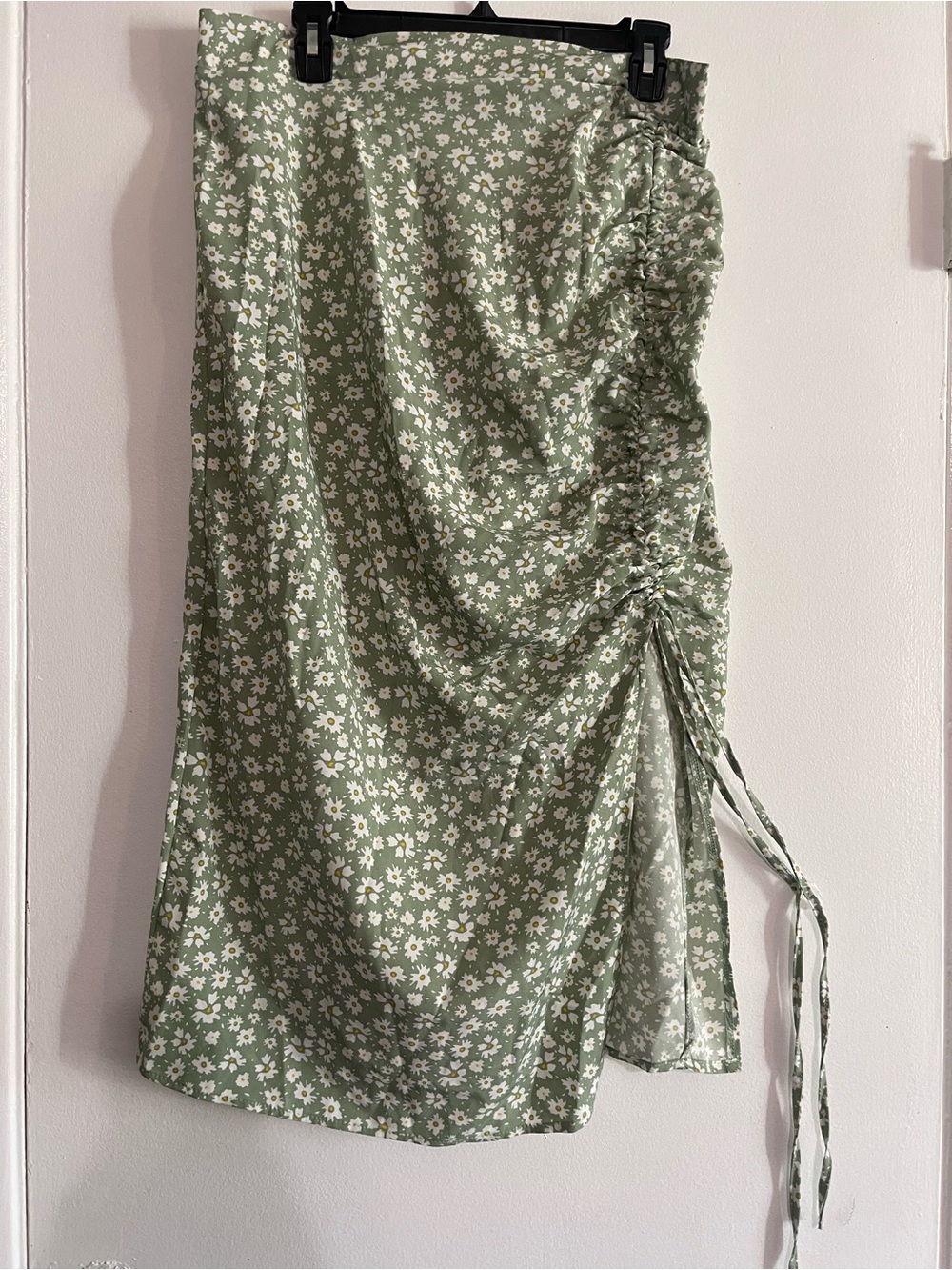 SHEIN Sage Green Floral Ruched Midi Skirt